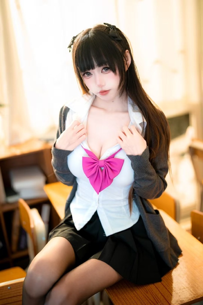 坚如磐石 封面
